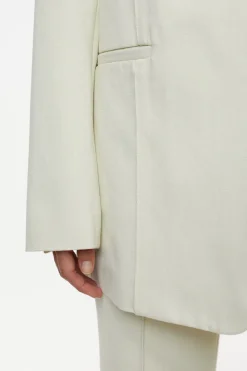 CLOSED Blazers><noscript><img width=