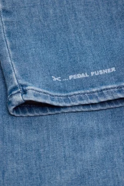 CLOSED Jeans><noscript><img width=