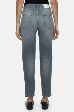 CLOSED Jeans><noscript><img width=