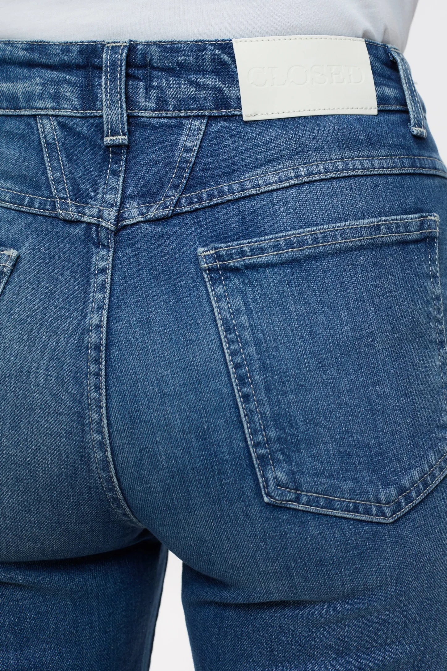 CLOSED Eco-Denim>Heritage Jeans - Stijlnaam Pedaalduwer Midden Blauw
