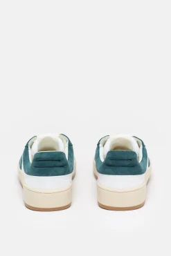 CLOSED Sneakers><noscript><img width=