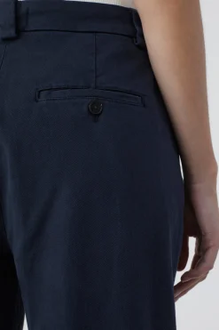 CLOSED Broek><noscript><img width=