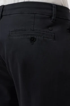 CLOSED Broek><noscript><img width=