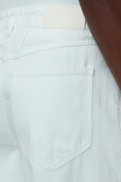 CLOSED Jeans><noscript><img width=