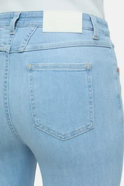 CLOSED Jeans><noscript><img width=