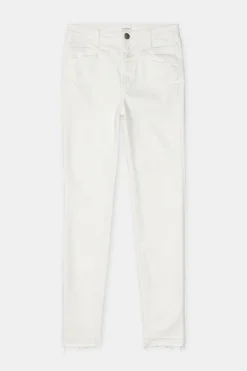 CLOSED Jeans><noscript><img width=
