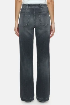 CLOSED Jeans><noscript><img width=