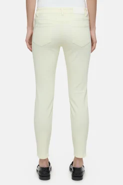 CLOSED Jeans><noscript><img width=
