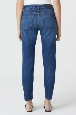CLOSED Jeans><noscript><img width=
