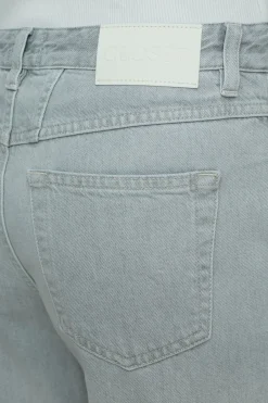 CLOSED Jeans><noscript><img width=