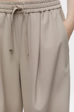 CLOSED Broek><noscript><img width=
