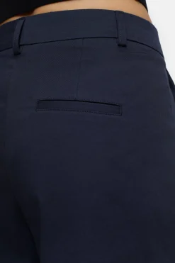 CLOSED Broek><noscript><img width=