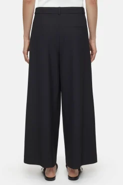 CLOSED Broek><noscript><img width=