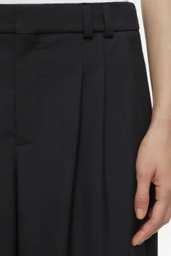 CLOSED Broek><noscript><img width=