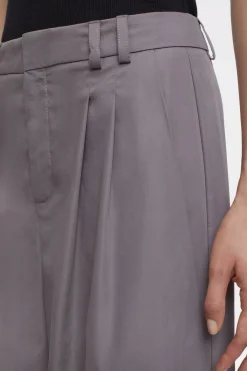 CLOSED Broek><noscript><img width=