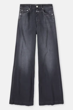 CLOSED Eco-Denim><noscript><img width=