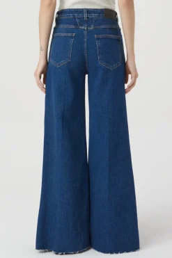 CLOSED Lange Denim><noscript><img width=