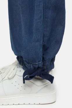 CLOSED Jeans><noscript><img width=